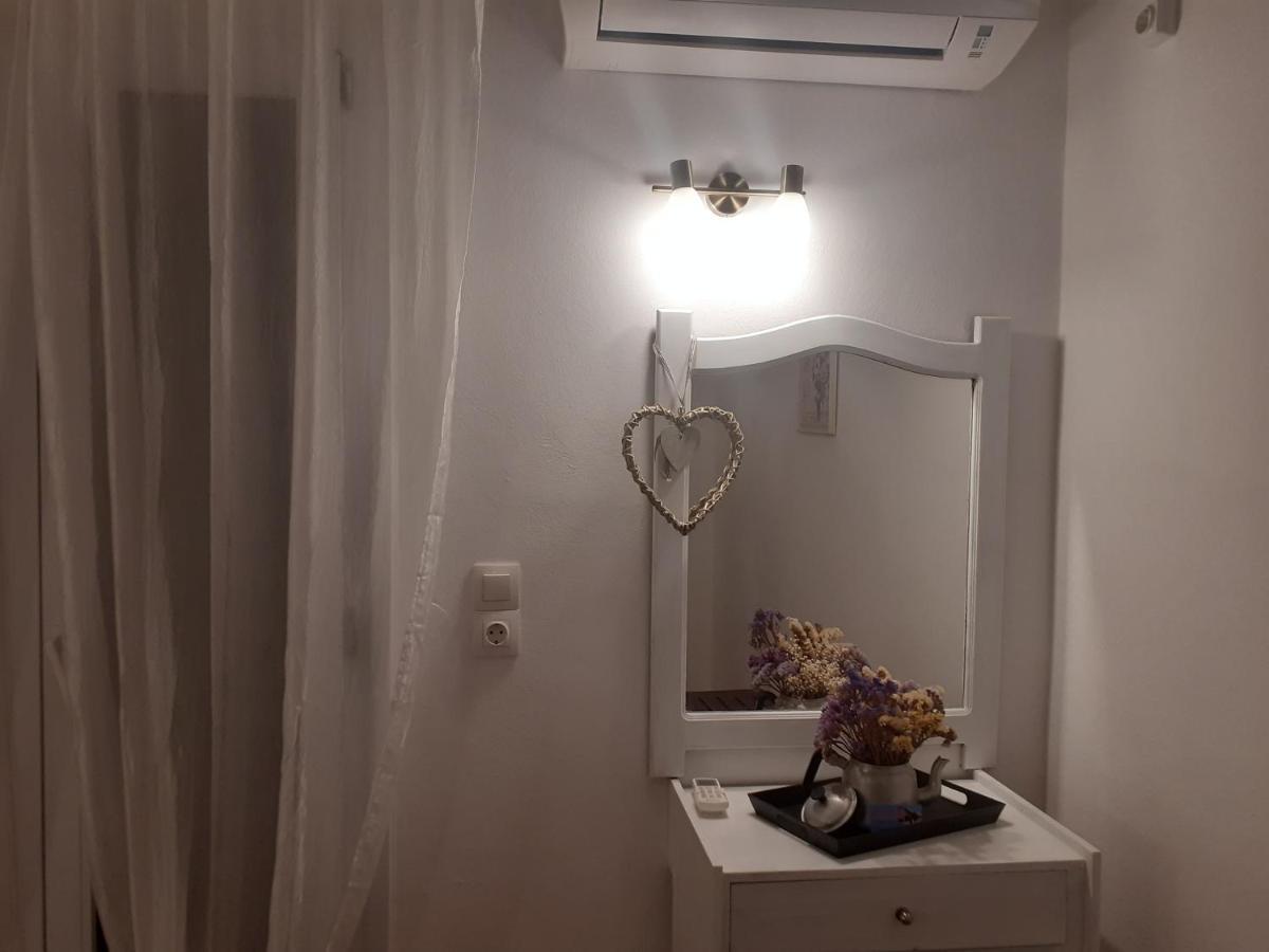 Marili Downstairs Apartments Roda (Corfu) Exterior foto