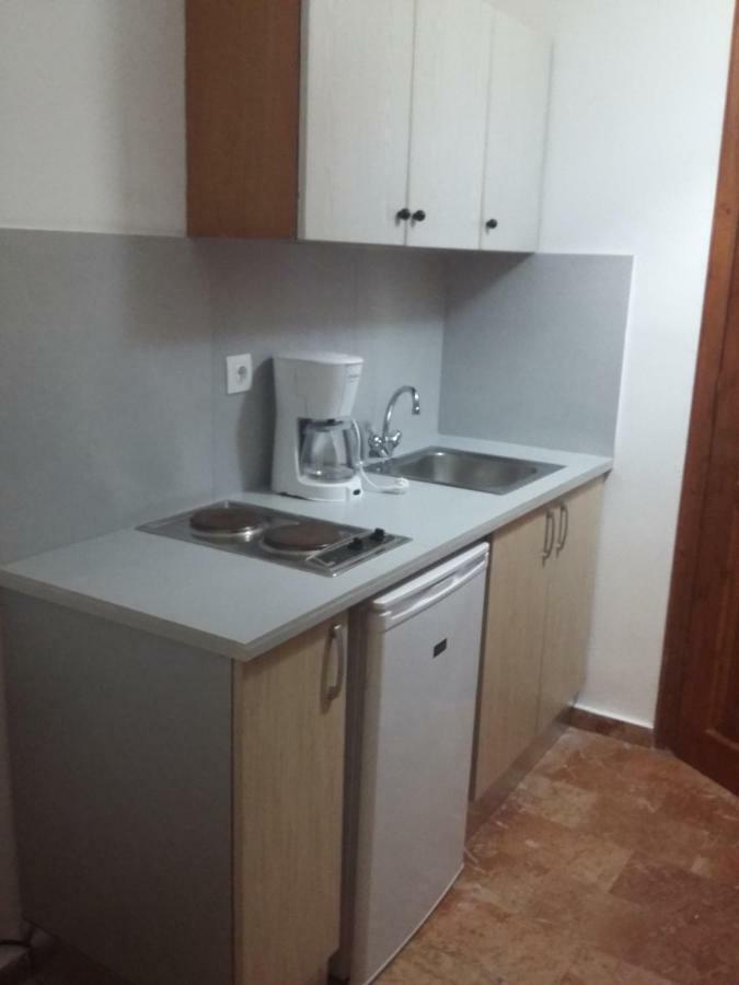 Marili Downstairs Apartments Roda (Corfu) Exterior foto